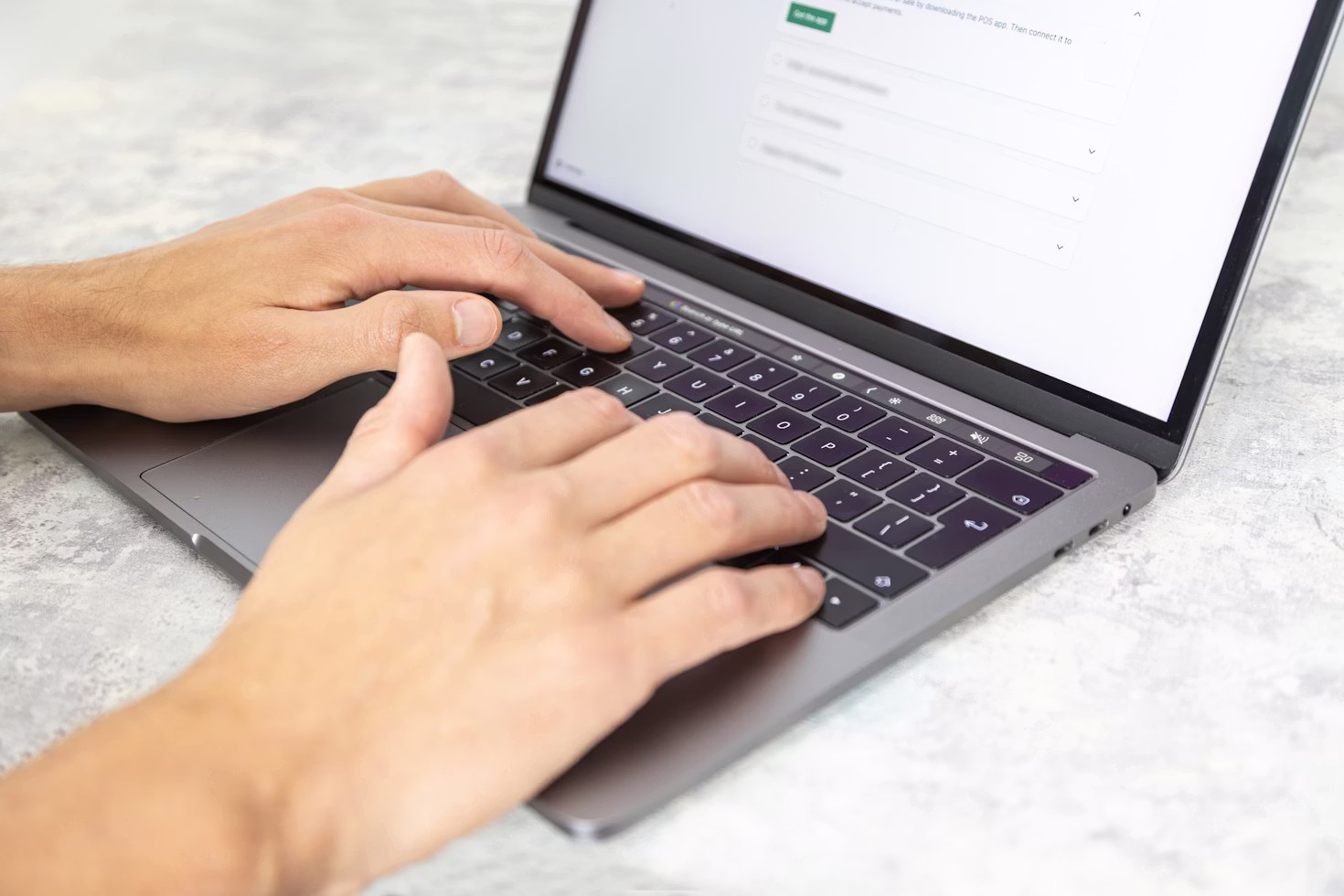 UX-revisjon — arbeidsflate med notater og analyse